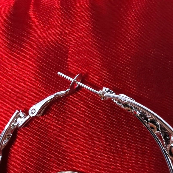 Women's Elegant Silver New Fashion Big Round Hoop Laser Cut 2" Earrings NWT - Picture 5 of 6